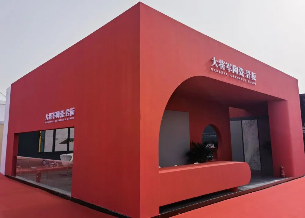 焦點(diǎn)！大將軍驚艷亮相雄安德維斯建博會(huì)，流量爆棚引圍觀！(圖2)