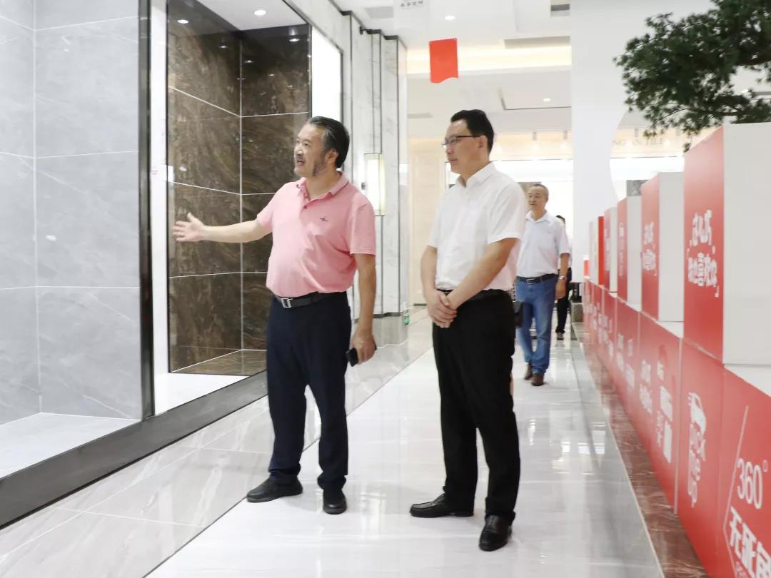 頭條丨衡陽政府考察團(tuán)再度走進(jìn)將軍企業(yè)，共商發(fā)展未來！
(圖5)