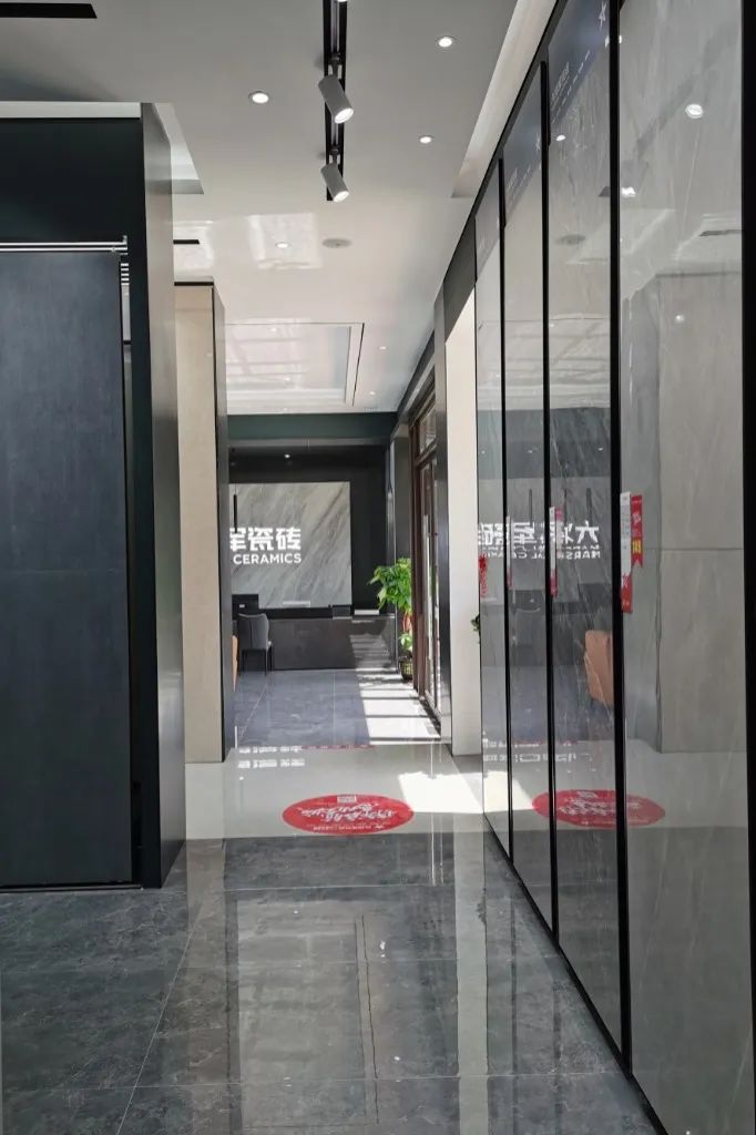 新店鑒賞 | 大將軍瓷磚高州旗艦店，以全新SI形象登場！(圖5)